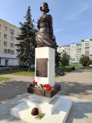 Памятники — Памятник комсомолке-разведчице Паше Савельевой — фото