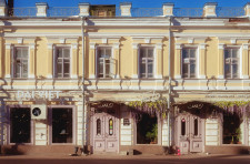 Достопримечательности — Дом Шиканова В.М. с магазином — фото